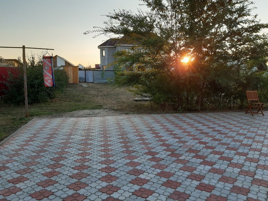 Продаётся дом  10 соток с двумя домами