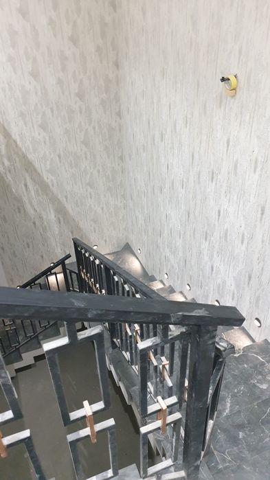 Дом от Юнусабада 4 км ,4сотих 5 комнат и 2 хола