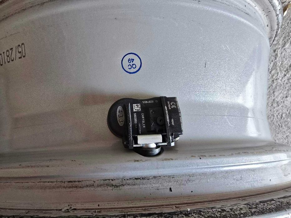 Алуминиеви Джанти Jepp 17 цола + сензори за налягане