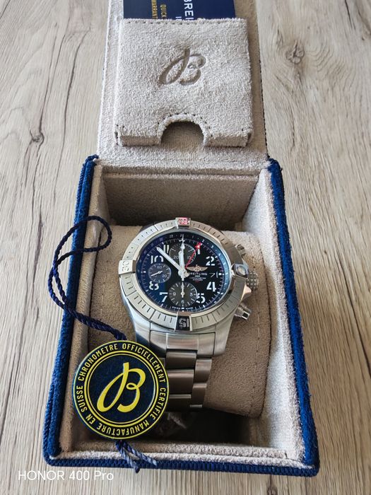 Braitling Avenger 45mm automatic