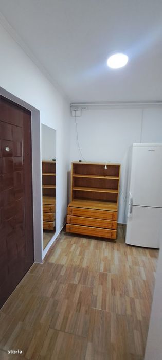 Apartament 2  camere etaj 2 din 4 vânzare