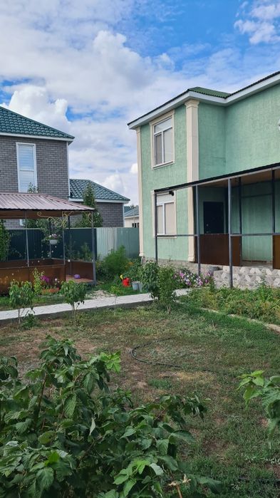 Двухуровневый коттедж со всеми удобстваими
