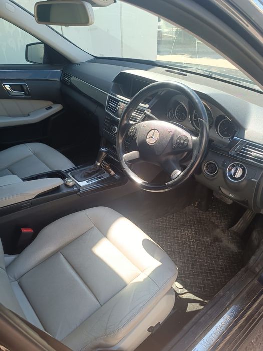 Mercedes E250 Volan Pe Dreapta