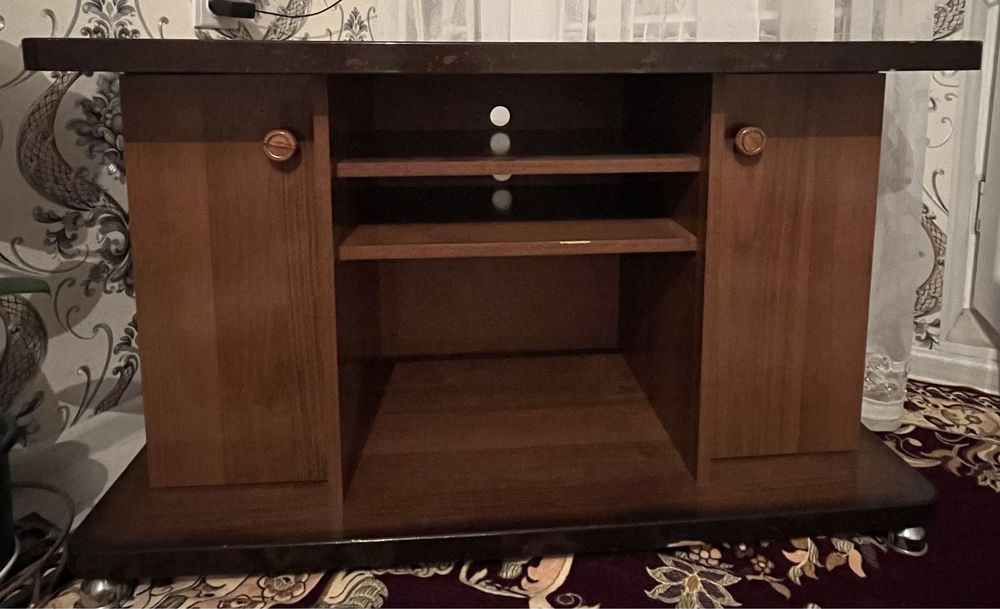 Продается тумбочка