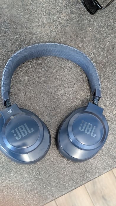 Casti audio Over-Ear JBL Live 660NC, Noise Cancelling, Bluetooth, Asistent Vocal, Pliabil, Hands-free, Albastru