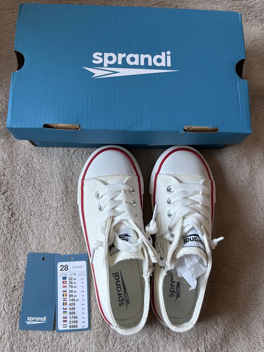 Incaltaminte marimea 28