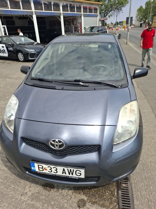 Toyota Yaris Benzină 101 cp