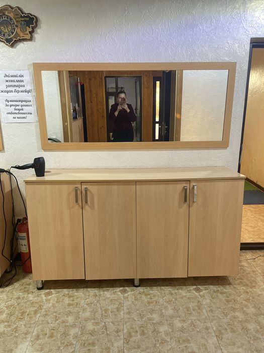 Продам шкаф  состаЯние средние