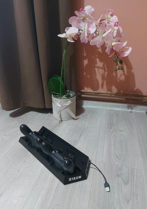 Stand Răcire și Încărcare Manete Playstation 4 Slim și Phat