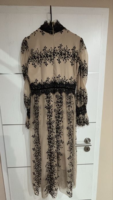 Жестока дамска рокля