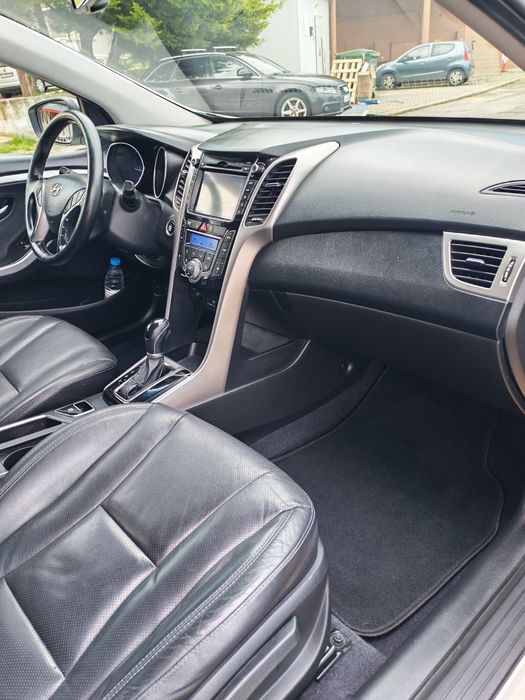 Цената е валидна до 31 Август.Hyundai i30 face-lift, 1.6 дизел, автоматик с абсолютно абсолютно всички възможни екстри