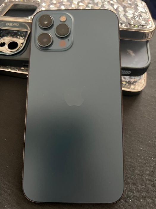 Vând iPhone 12 pro max 128gb