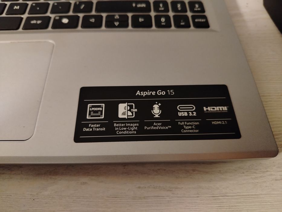 Acer noutbuk deyarli yani