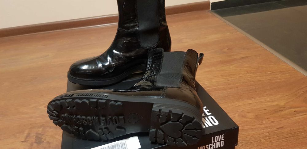 Боти тип челси Love Moshino 39