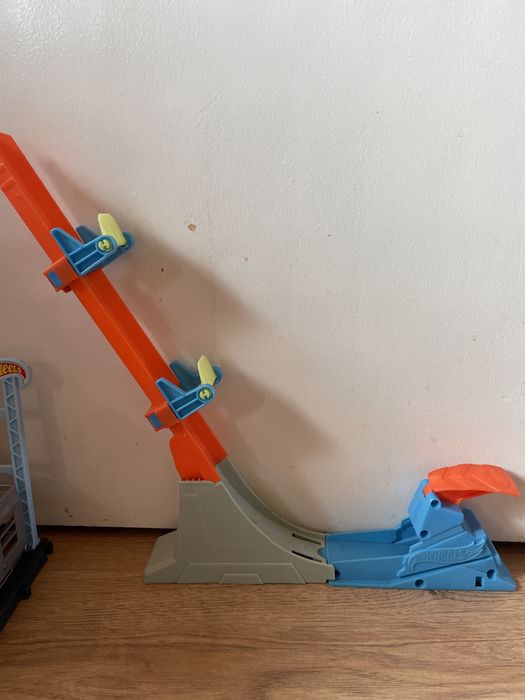 Писти hot wheels