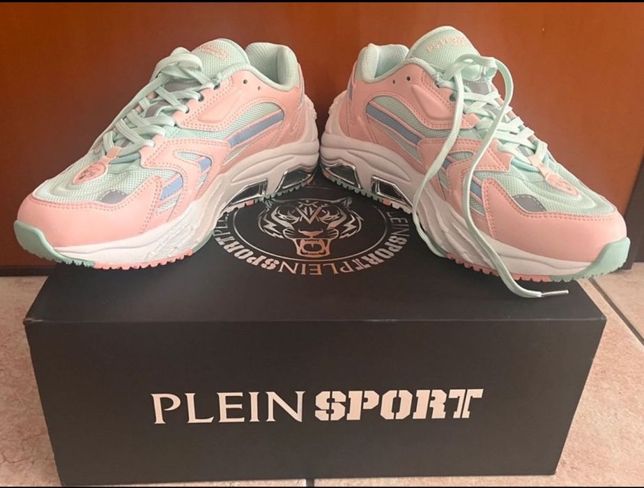 Plein Sport маратонки номер 39