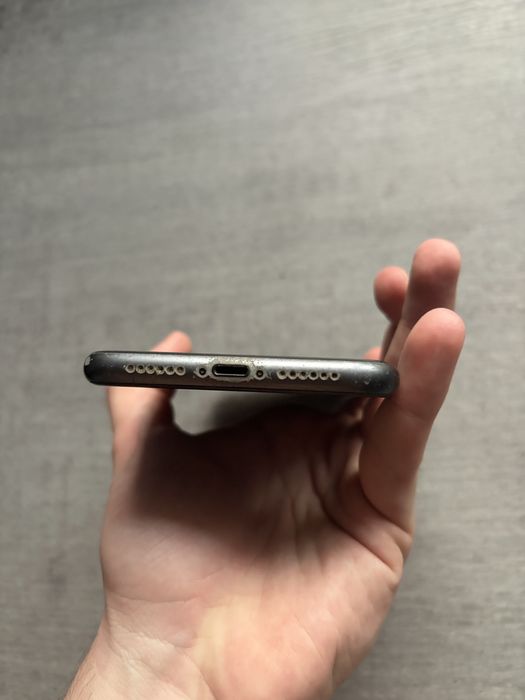 Iphone 11 64gb negru