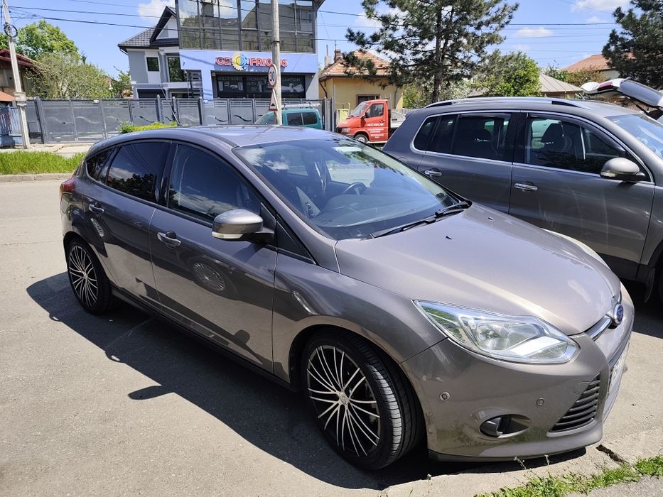FORD Focus 2014 — imagine 4