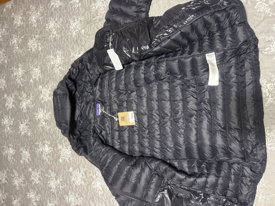 Vand geaca noua barbati Patagonia din puf de gasca