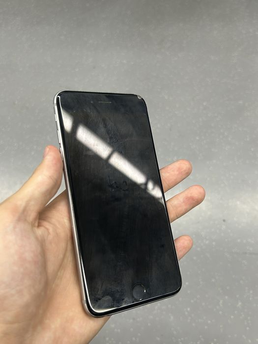 Продам Iphone 6+