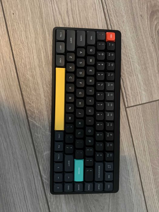 Nuphy Air75 V2 Gateron Red 2.0 in garantie