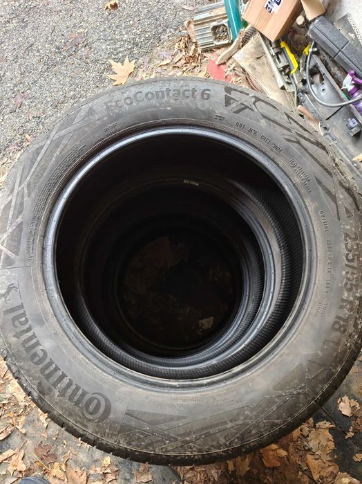 235 55 18 гуми Continental