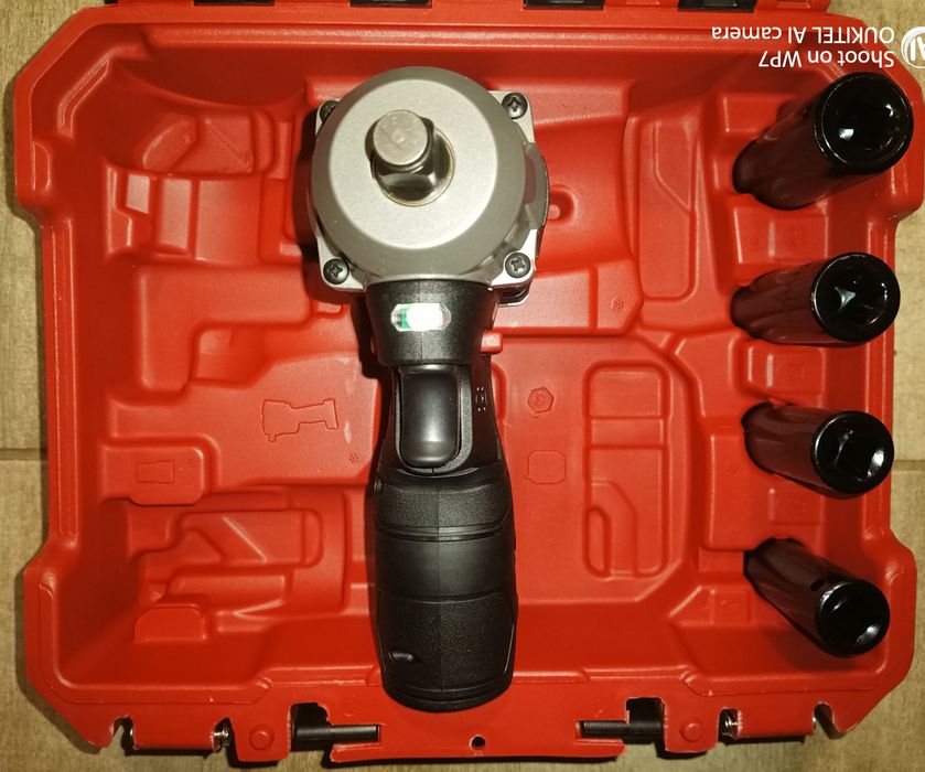 Parkside performance 350Nm pistol roti pe baterie 12V impact percutie