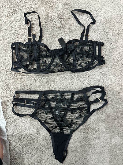 Дамско бельо комплекти на Bluebella