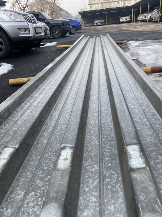 Продам листы длина 5