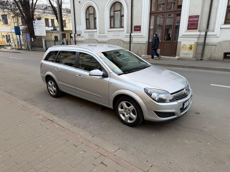 Opel Astra Vând Opel Astra H Automată