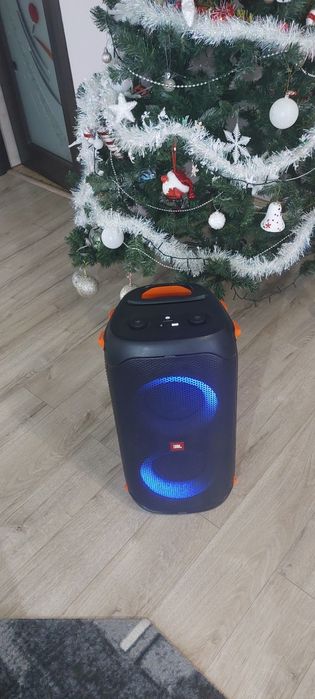 Vând boxa jbl  partybox  110