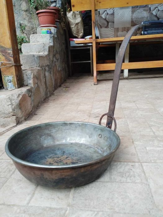 Стар меден тиган