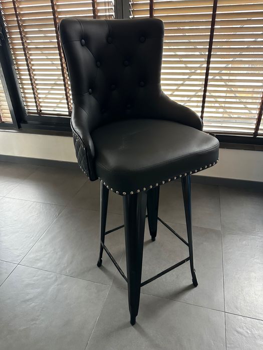 Бар Стол Лион с гаранция и доставка до еконт