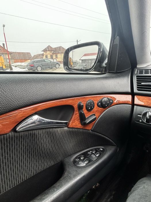 Mercedes e 220 2008 cdi