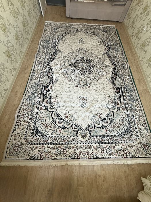 Кілем размері 3х 4 м