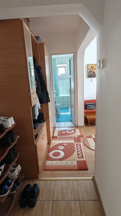 Vând apartament 2 camere, 54 m², etaj 4/4