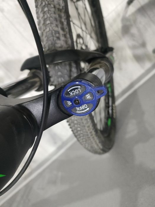 Продам велосипед Axis