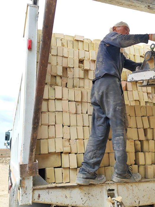 Кирпич ,Қыш , Кірпіш