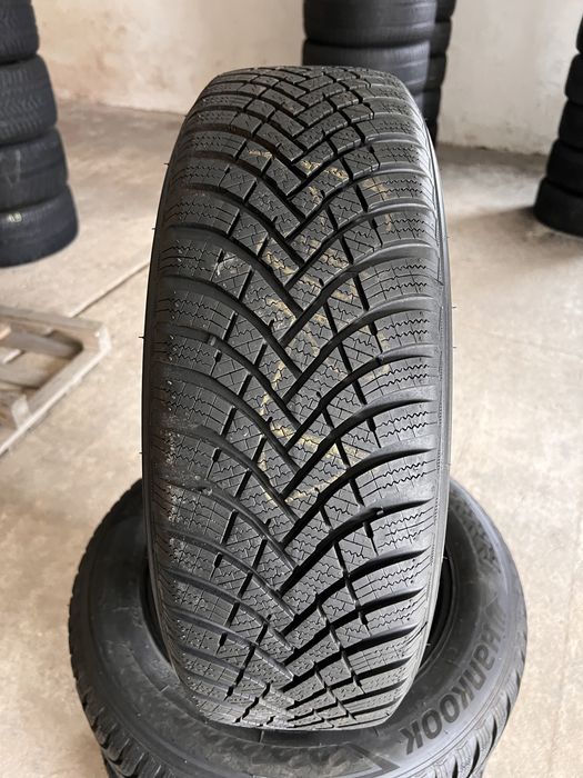 Jante Mercedes 16 inch’ + 205/60/16 , Hankook , 8 mm , DOT 2022 !