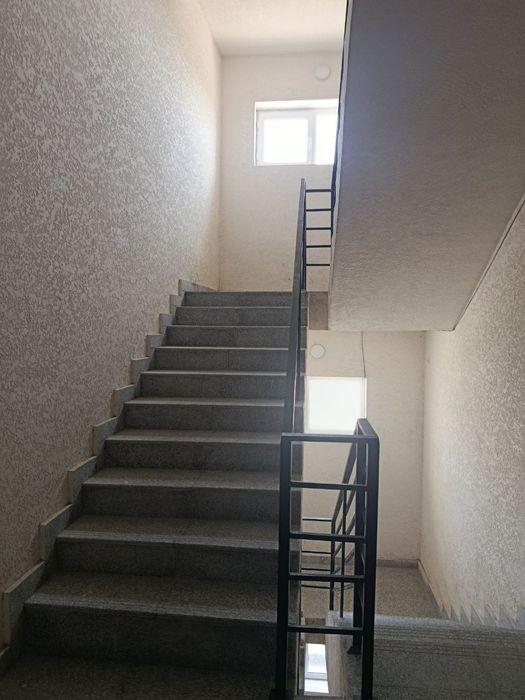 Novostroyka sotiladi. 4/4/5.  86.5 m² Evro. .Park Yangi  O‘zbekiston