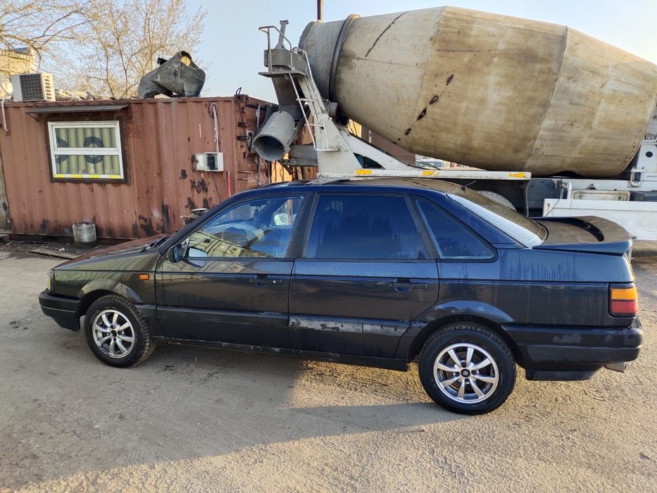 Пассат б3 в хорошем состоянии.