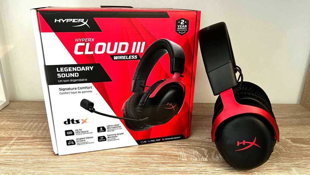 новые игровые наушники HyperX.