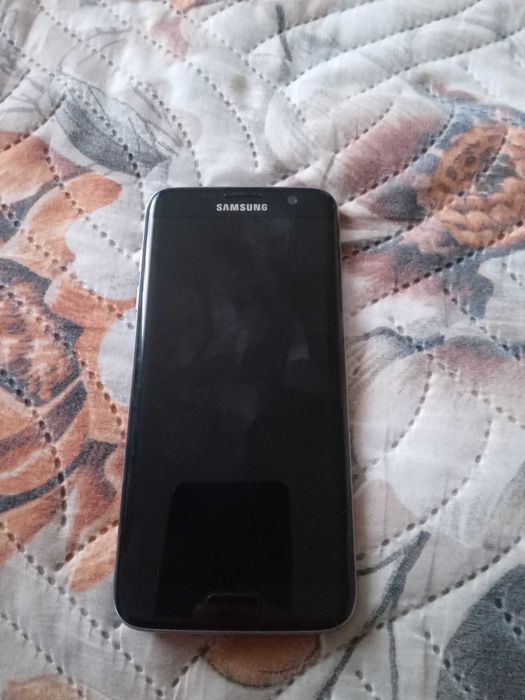 Vând samsung galaxy s7 edge