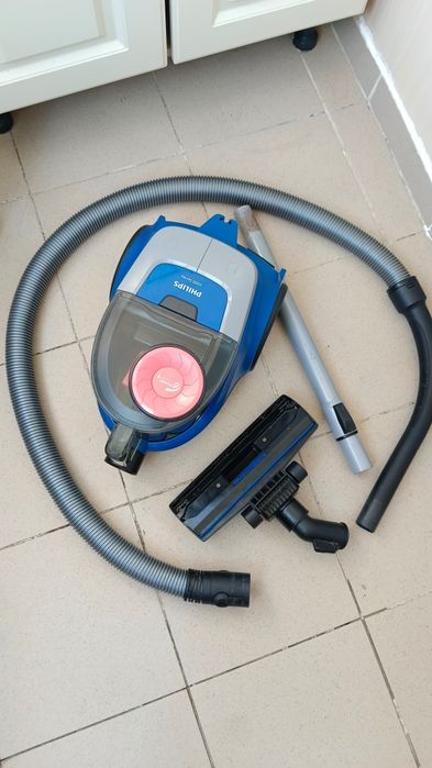 Пылесос Philips 1800w