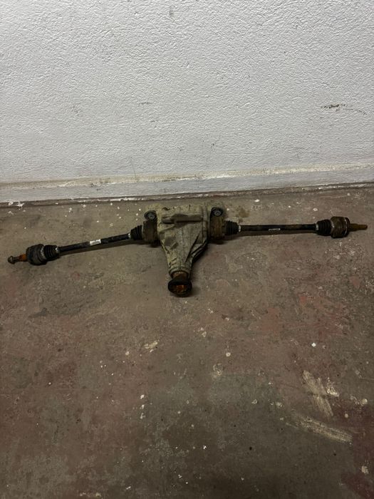 Grup diferential spate Touareg 1 7L Panetara Planetare 2.5-3.0 Diesel