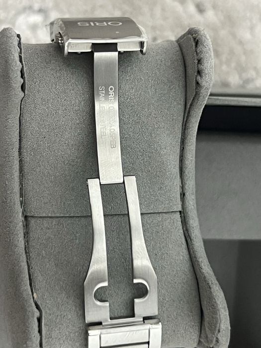 Oris  Aquis новые