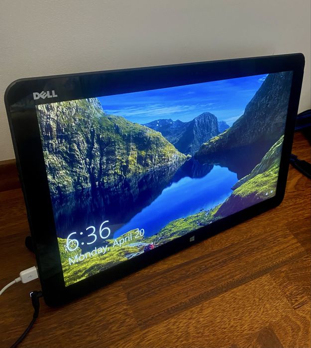 All-in-One / Pc Tabletă Gigant Dell XPS 18 - 18.4" Touch - i5 / 8GB / SSD