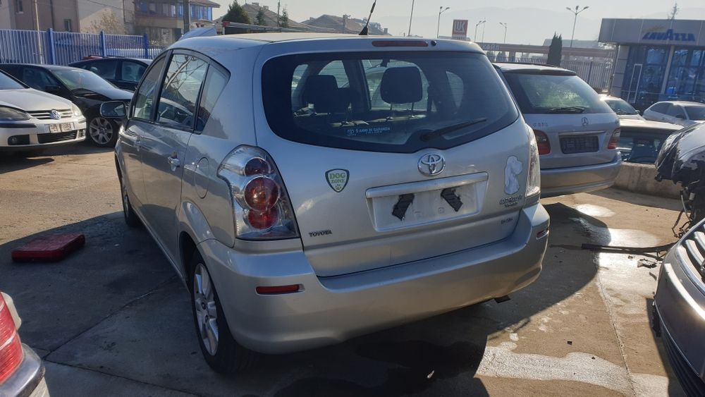 Тойота Корола Версо 2.2 d4d на части