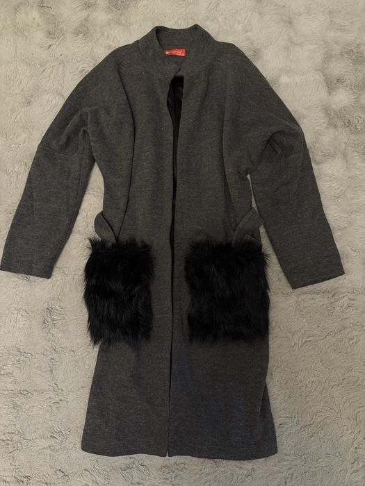 Palton cu buzunare cu blana
