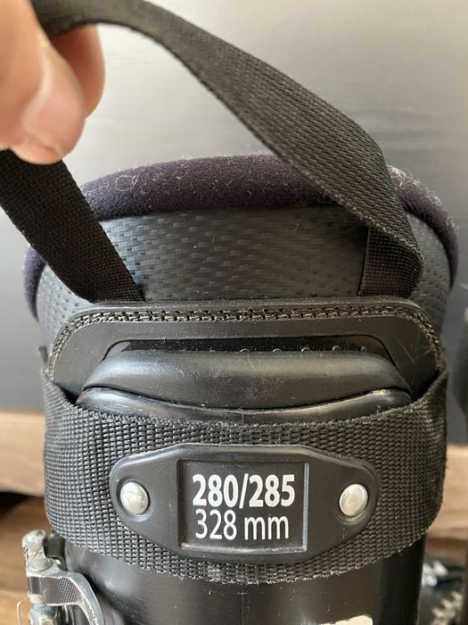 Vand schiuri si clapari second hand Fischer C-line Tribune